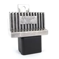 Regulator napięcia NAGARES, 12V, numer 7700115078. Może być powiązany z błędem DTC P0340 w Renault.