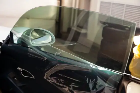 Przyciemnianie szyb 30% - co wolno i ile kosztuje